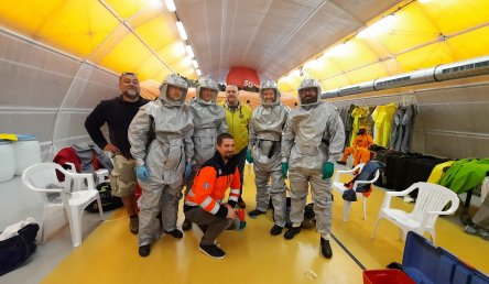 Biohazard tým ZZS JčK se školil v SÚJCHBO, v.v.i.
